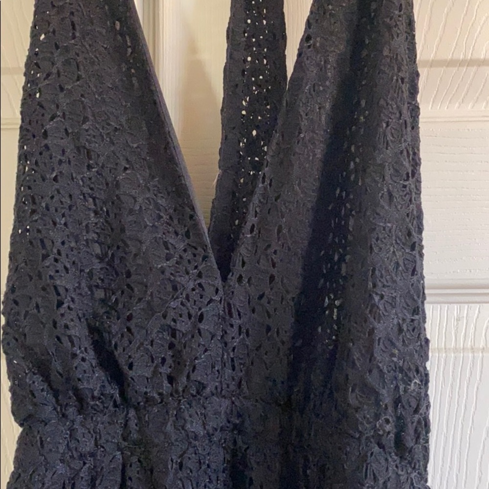 LBR - LITTLE BLACK ROMPER 🖤 - Picture 2 of 3